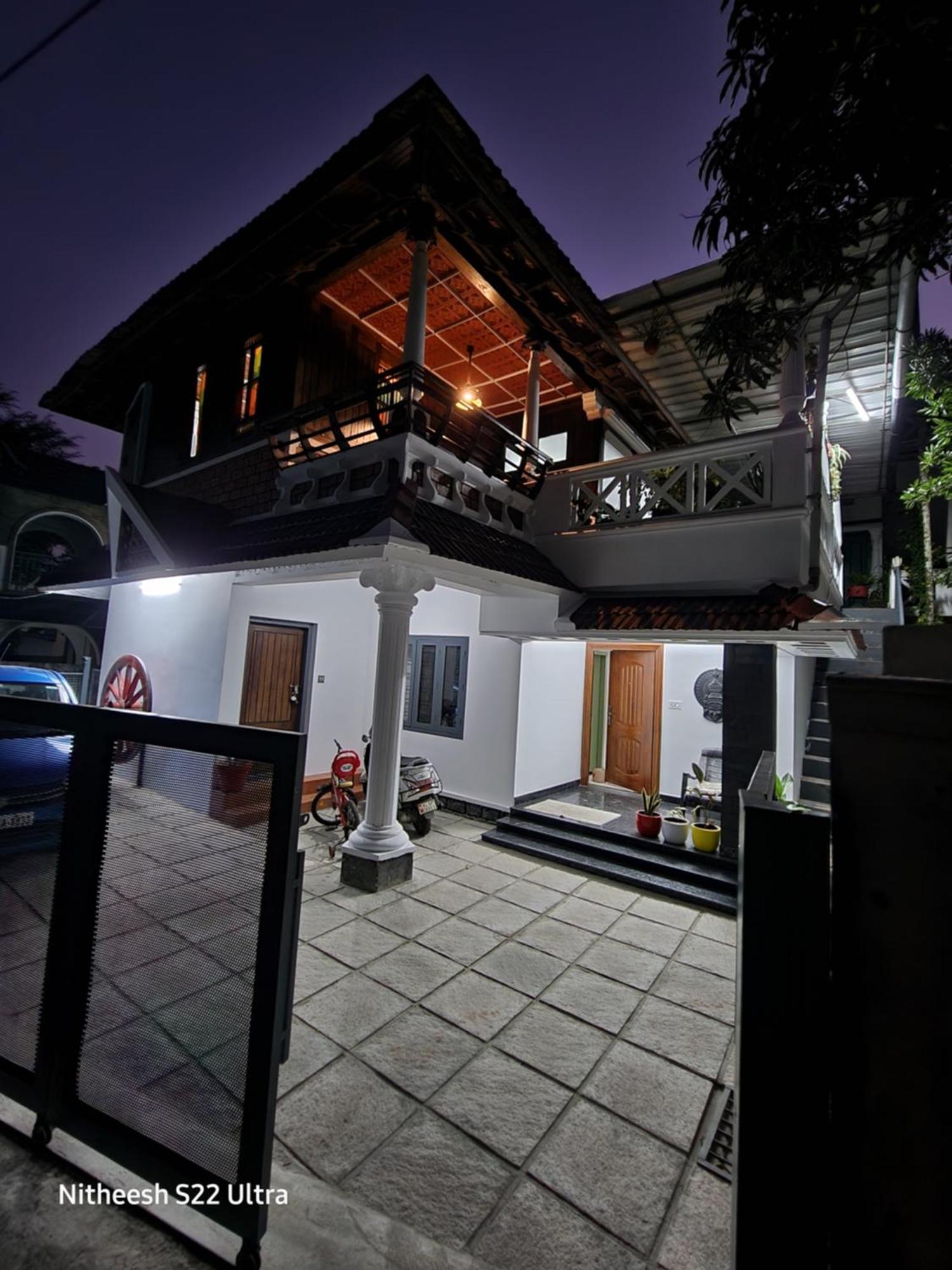 Kairali Palace Homestay *