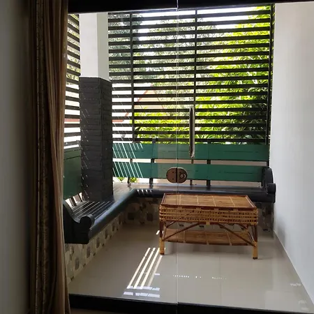Kairali Palace Home Stay Thekkady Exterior photo