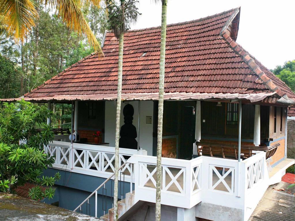 Homestay Kairali Palace *